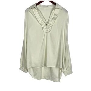 Ruffle Neck Top w/ Collar and Wood Buttons Size M